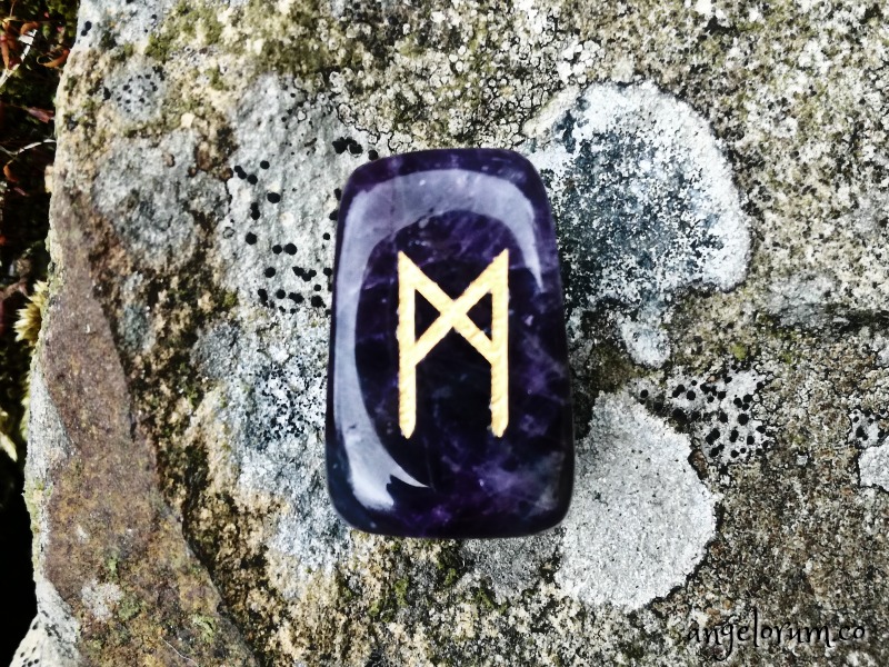 Mannaz rune Angelorum